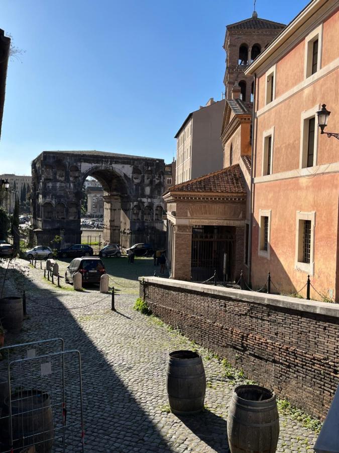 Shabby Roman Studio- Ai Fori Imperiali Eksteriør billede
